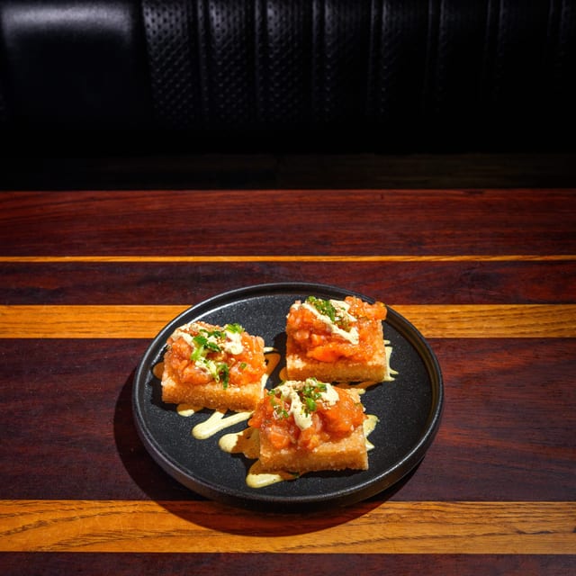 Salmon Crispy Rice 3pc.